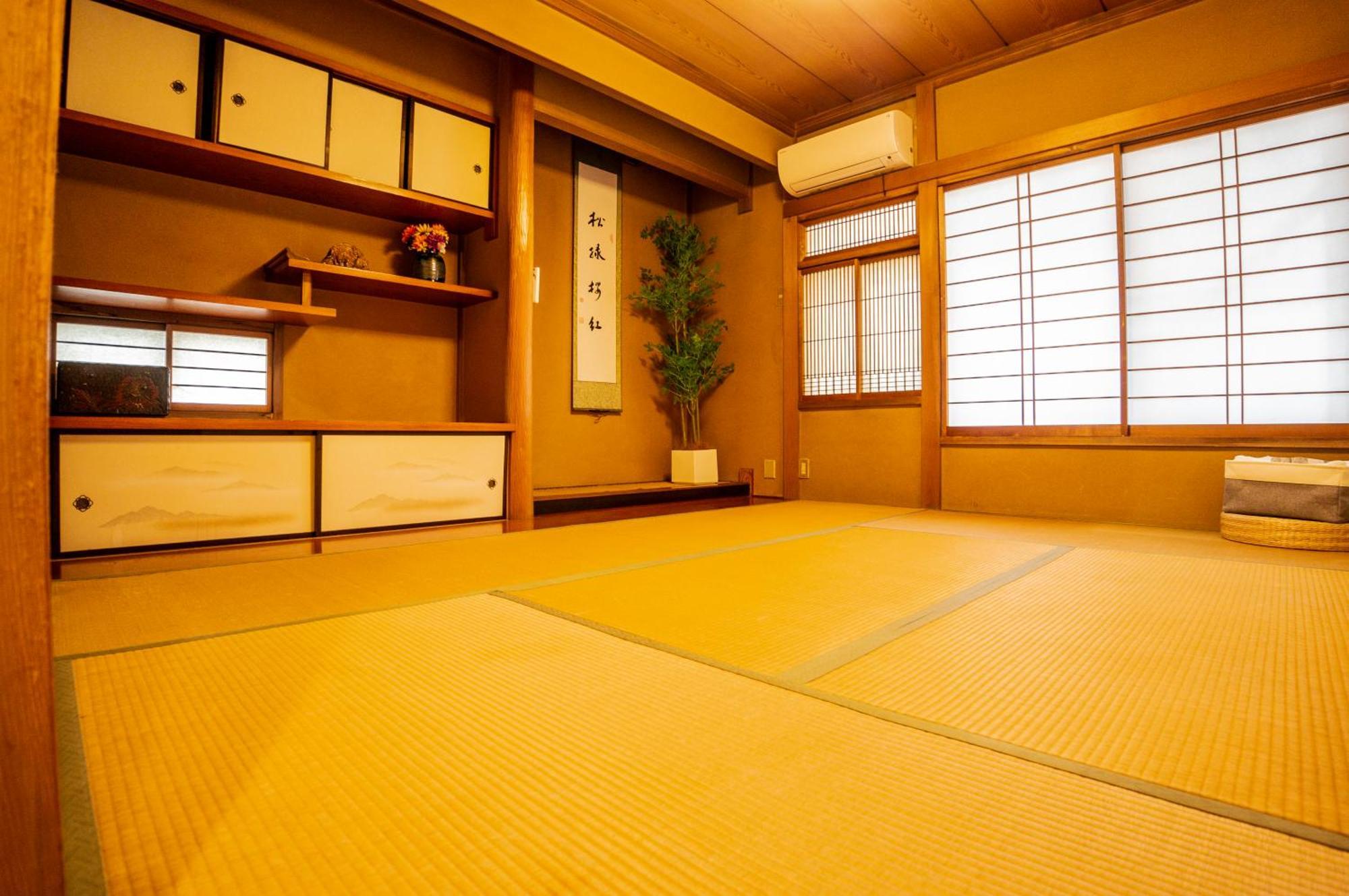 Family Or Business Travel 20 Percent Off 20 Guests 144Sqm Free Ikebukuro Shuttle 2 Kitchens Bathrooms 4 Bedrooms طوكيو المظهر الخارجي الصورة
